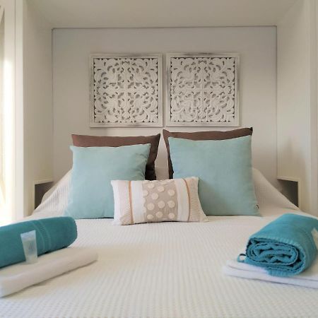 Pena Beach 3 Bedroom Duplex, Bbq, Pool, Sea Views, เบนัลมาเดนา ภายนอก รูปภาพ