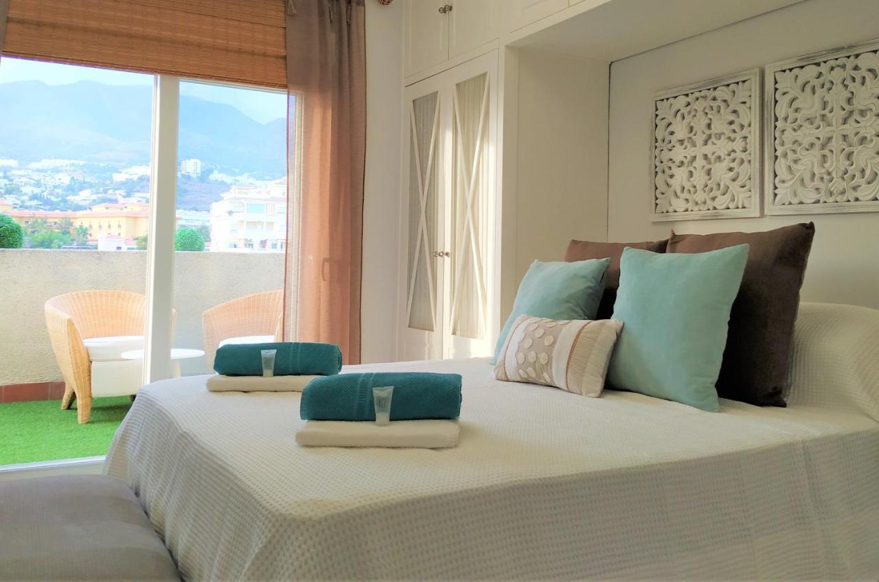 Pena Beach 3 Bedroom Duplex, Bbq, Pool, Sea Views, เบนัลมาเดนา ภายนอก รูปภาพ